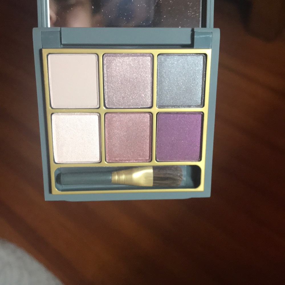 Mac Cosmetics limited edition eyeshadow